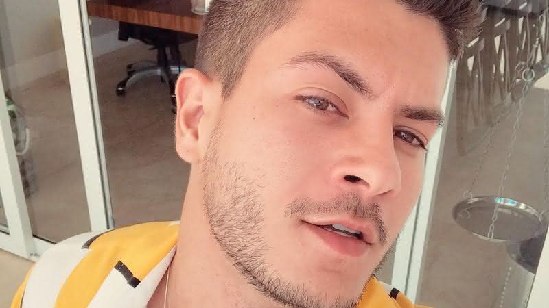 Artur Aguiar admite ter tido atitudes machistas - Instagram