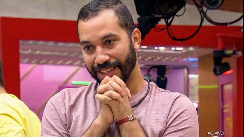 BBB21: Após eliminação de Sarah, Gilberto raspa barba - Instagram