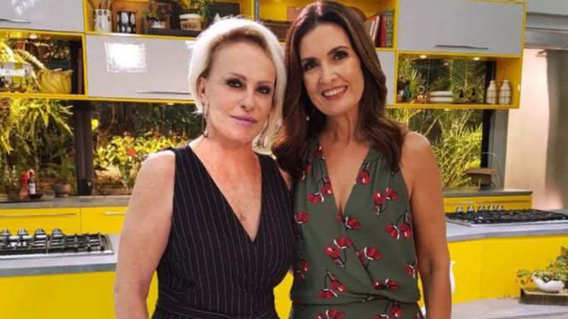 Fátima Bernardes presenteia Ana Maria Braga - Globo