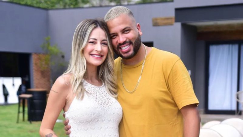 FIM! Tamy Contra anuncia fim do casamento com Projota: “Me mandem boas vibrações” - Instagram