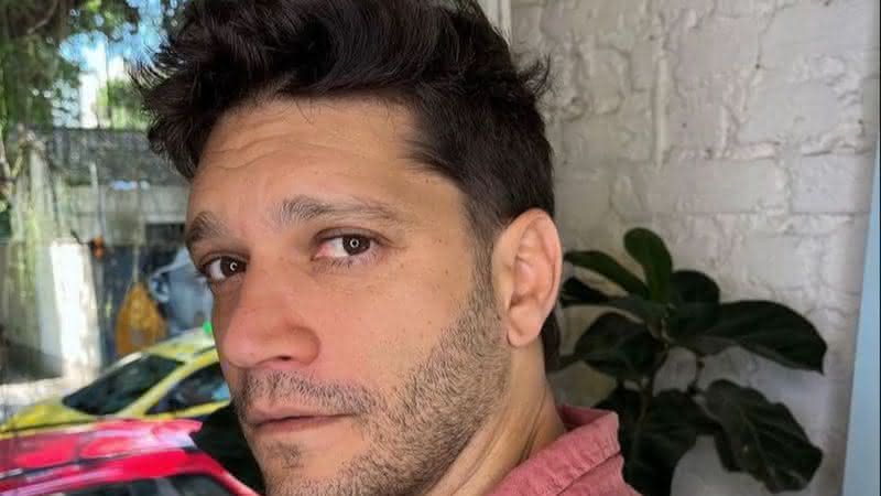 Armando Babaioff sobre censura de beijo gay em novelas: “Que avanço a gente teve?” - Instagram