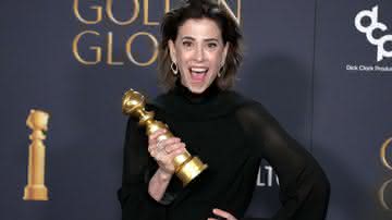 Fernanda Torres com o Globo de Ouro - Getty Imagens