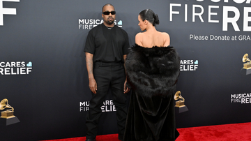 Kanye West e Bianca Censori no tapete vermelho - Reprodução/Getty Images