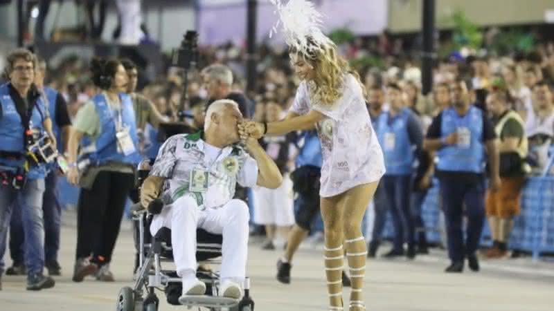 Grazi Massafera e Antonio Fagundes gravaram cenas de 'Bom Sucesso' durante o Carnaval de 2019 - AgNews