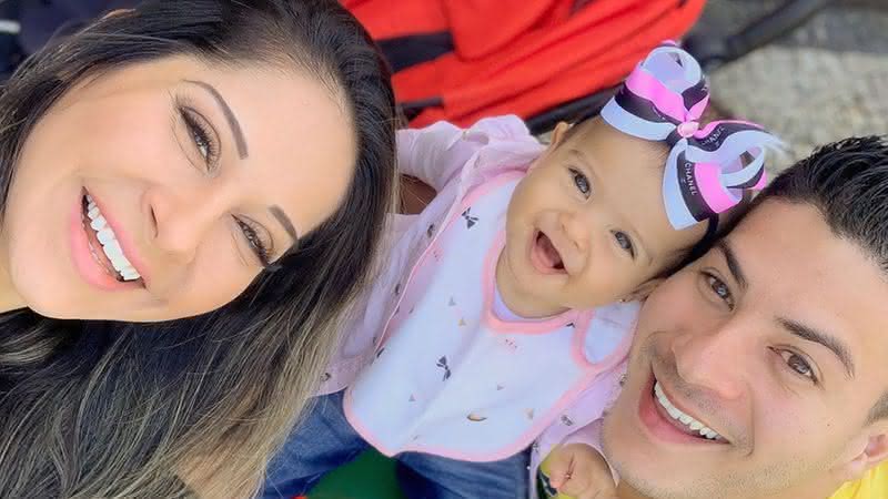 Mayra Cardi posa com a filha e comenta sobre decisão do futuro - Instagram