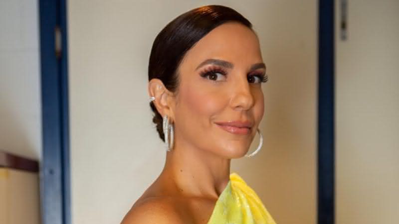 Ivete Sangalo decora a casa para o natal e registra reação das filhas com os enfeites - Instagram