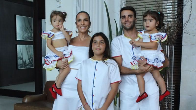 Marido de Ivete Sangalo, Daniel Cady posa com uma das filhas gêmeas - Instagram