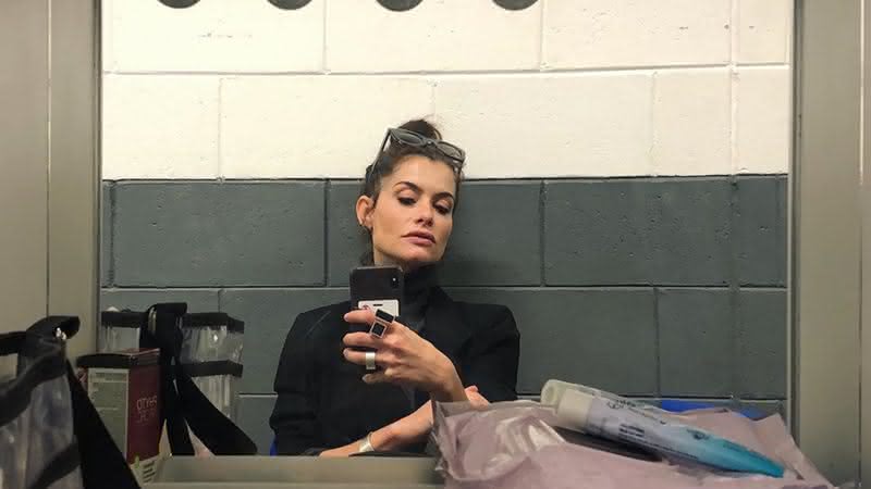 De cara lavada, Alinne Moraes surge em clique ao lado do filho e web baba - Instagram