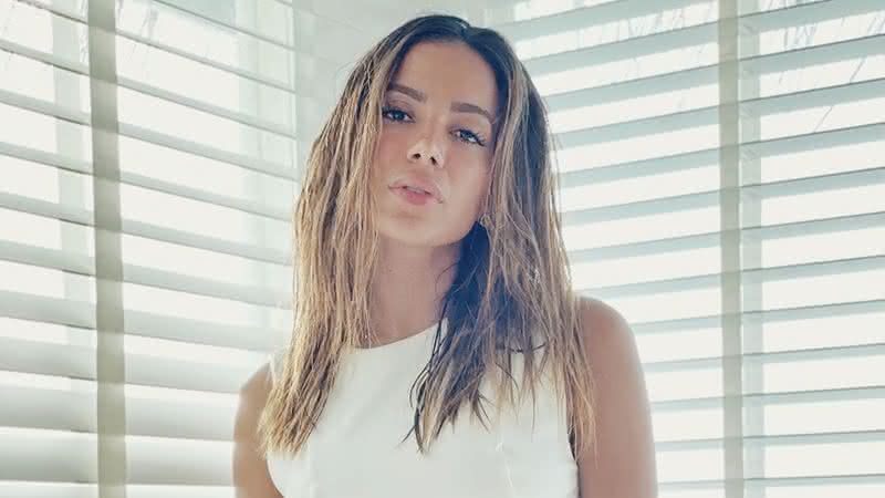 Com festa cancelada por conta do coronavírus, Anitta revela pesadelo sobre o seu aniversário - Instagram