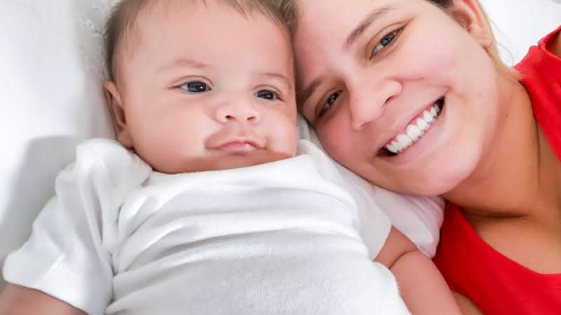 Marilia Mendonça se prepara para festa junina com Léo e mini caipira chama atenção - Instagram