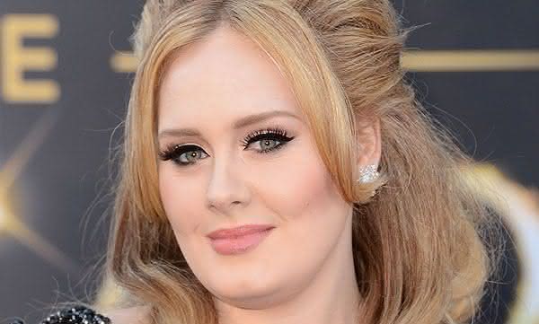 Adele surge magérrima em primeiro clique do ano - Instagram