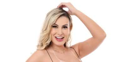 Andressa Urach detona seguidores que desacreditam de sua fé - Instagram