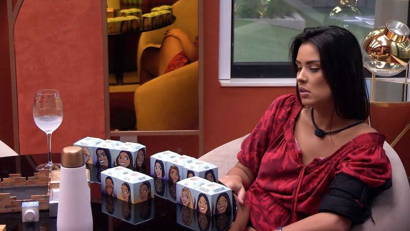 Em conversa com Gizelly, Ivy revelou qual será o seu jogo dentro do Big Brother Brasil - Globo