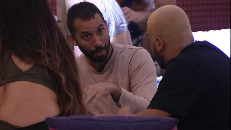 BBB21: Gilberto revela a Projota detalhes de conversa com Karol Conká - Instagram