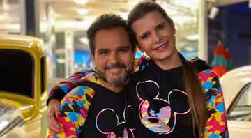 Luciano Camargo compartilha clique romântico ao lado da esposa e encanta os fãs - Instagram