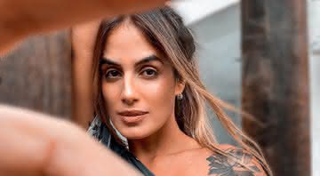 Carol Peixinho quebra a web com look - Instagram