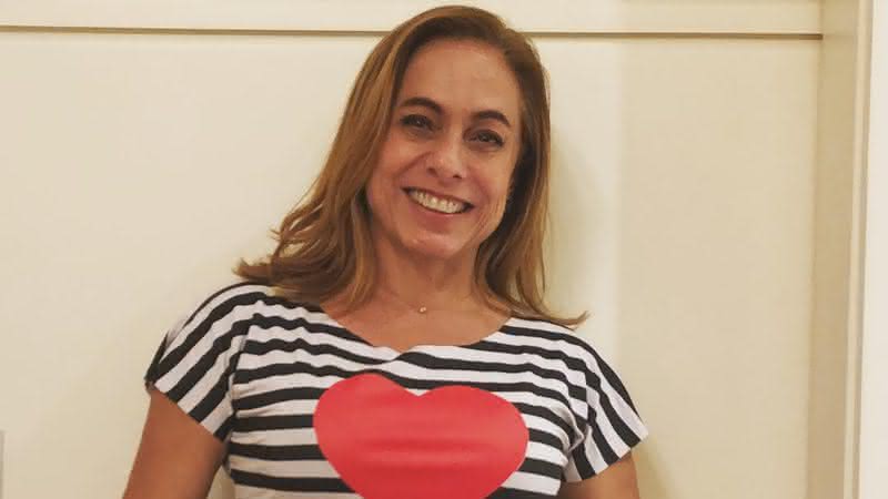 Cissa Guimarães surgiu de biquíni em sua rede social - Instagram