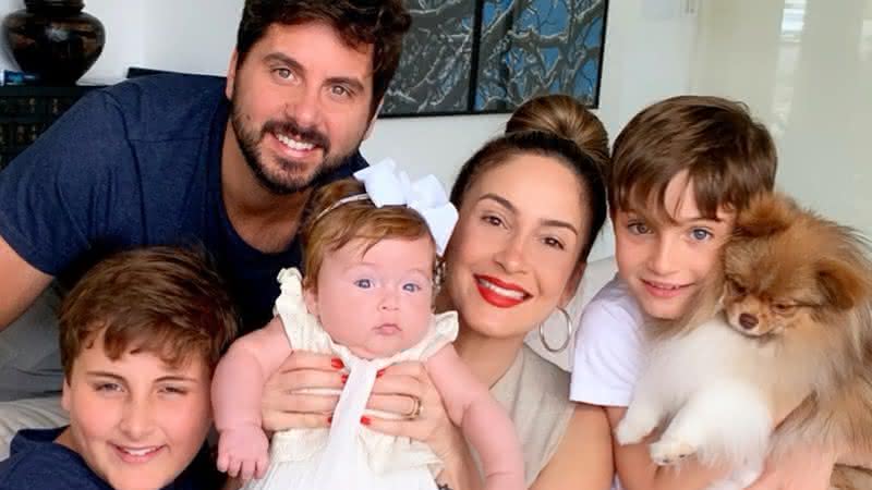 Claudia Leitte comemora aniversário do filho na Disney - Instagram