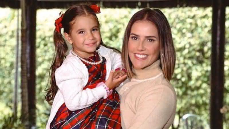 Deborah Secco compartilha registro da filha e se emociona - Instagram