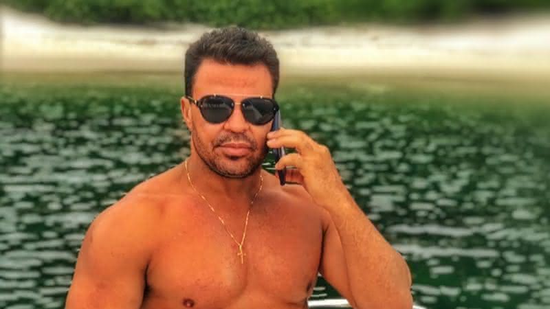 Eduardo Costa colocou aplique nos cabelos - Instagram