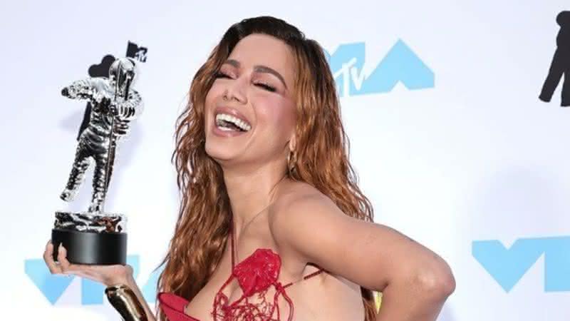 Anitta faz história no VMA 2022 e vence categoria na premiação - Twitter