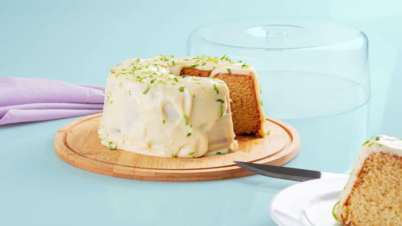 Bolo de limão com cobertura (Imagem: Shutterstock)