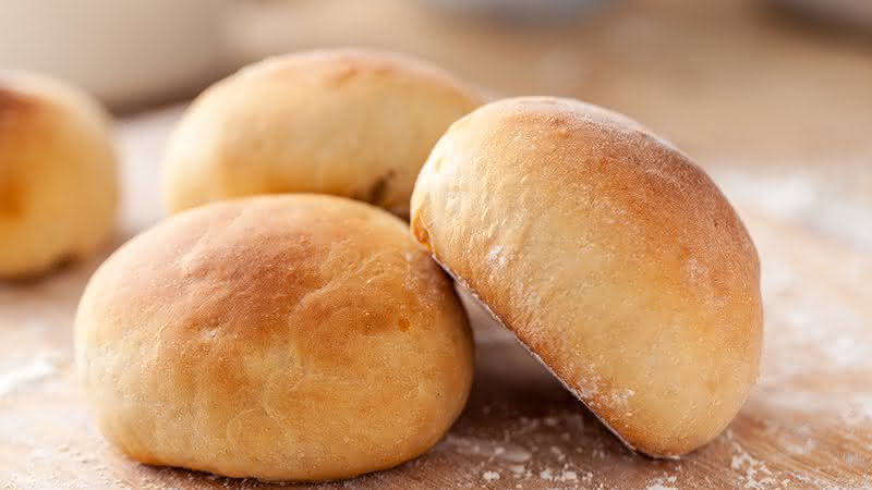 Pão de batata com requeijão cremoso (Imagem: tmalucelli | Shutterstock)