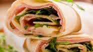 Wrap de peito de peru (Imagem: Shutterstock)