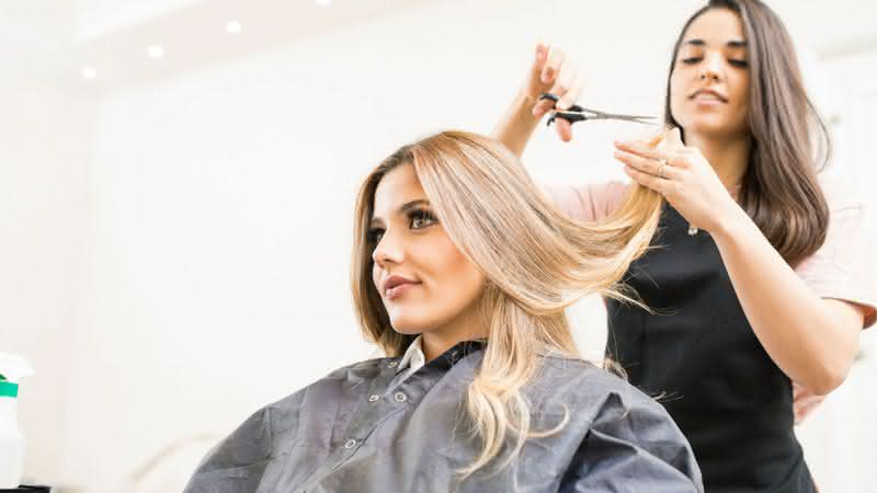 Um novo visual começa pelo cabelo (antoniodiaz | ShutterStock)