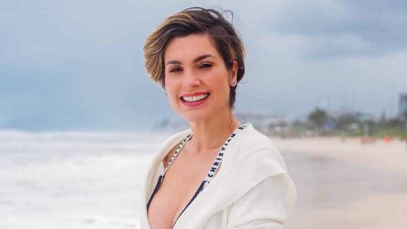 Flávia Alessandra renova bronze e deixa internautas babando - Instagram