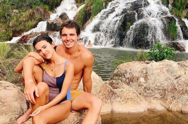 Após boatos de término, Igor Carvalho comenta foto de Manu Gavassi e fãs respiram aliviados - Instagram