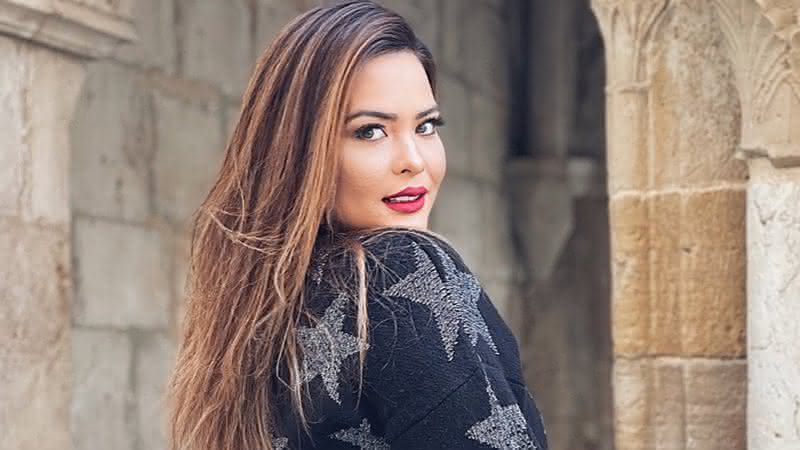 Geisy Arruda faz mistério e coloca bumbum para jogo - Instagram