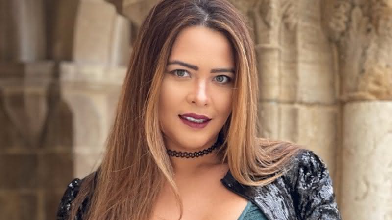 Geisy Arruda coloca bumbum para jogo com calcinha fio-dental - Instagram