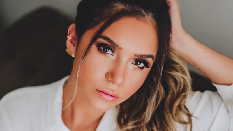 Gizelly Bicalho arrasa com clique na banheira e arranca suspiros dos seguidores - Reprodução/ Instagram