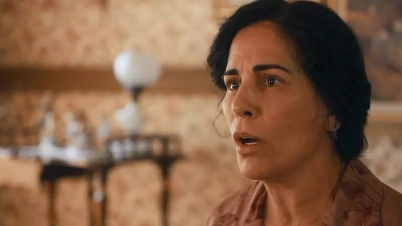 Lola revela romance secreto e se surpreende com a reação da mãe - TV Globo