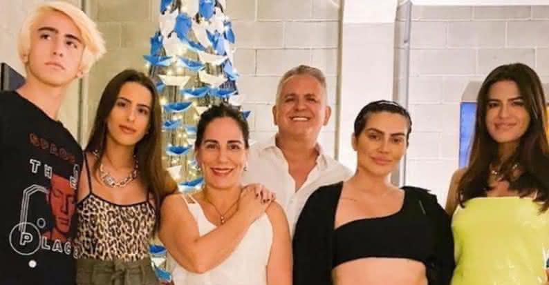 Gloria Pires mexe em fotos antigas e relembra clique com a filha Cleo ainda pequena - Instagram