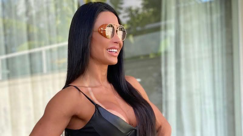 Gracyanne Barbosa mostra rotina de malhação em casa - Instagram