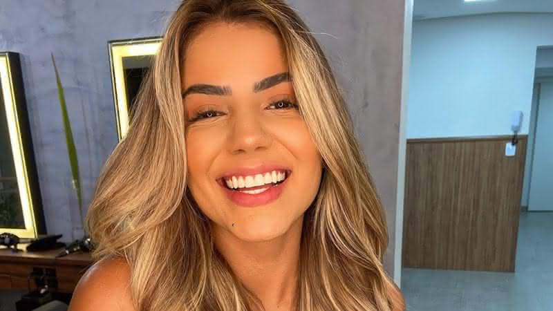 Hariany Almeida ostenta corpão em dia de praia - Instagram