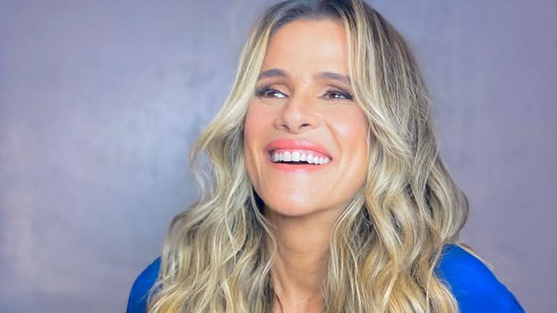 Nos Stories do Instagram, Ingrid Guimarães mostrou a brincadeira que fez com a cadelinha e divertiu os seguidores - Instagram