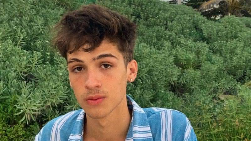 João Guilherme exibe selfie em rede social - Instagram