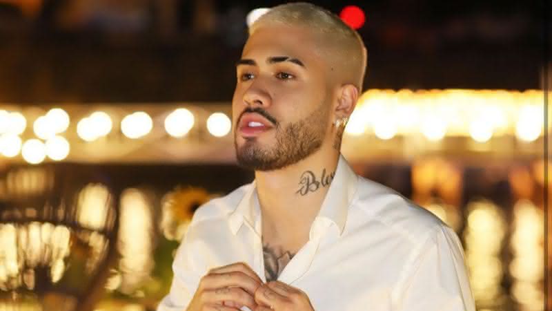 Kevinho posa ao lado de namorada em seu Instagram - Instagram