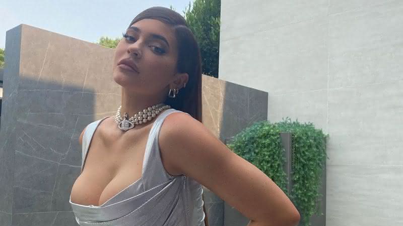 Kylie Jenner revela o que leva em sua bolsa - Instagram