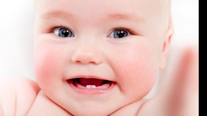 dentes bebe - Shutterstock