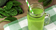 suco verde - shutterstock