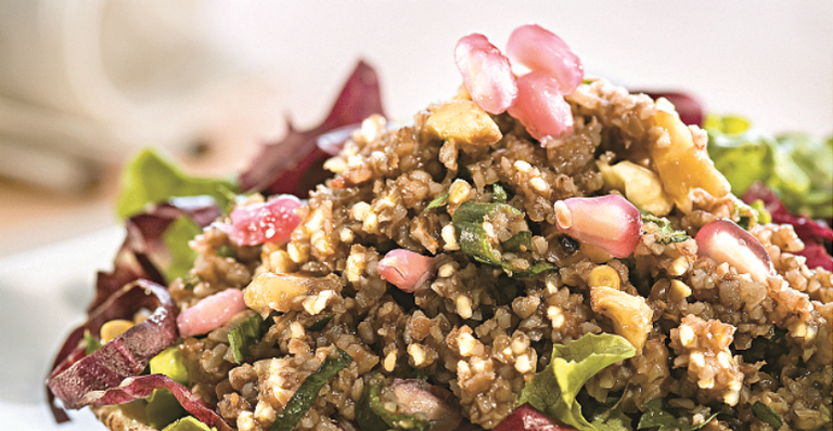 Receita do dia: Salada com bazargan no pão pita - ALEX SILVA