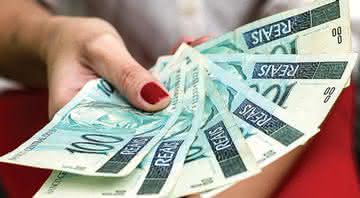 3 serviços essenciais que você pode conseguir de graça - Freepik