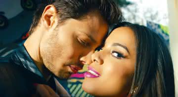 André Bankoff e Anitta - Reprodução/Youtube/Warner Music Brasil