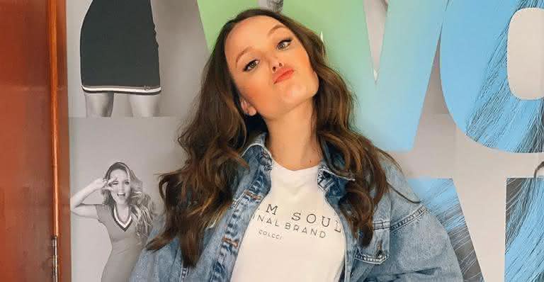 Em click antigo, Larissa Manoela é comparada com calopsita por ex-dançarina do 'É o Tchan' - Reprodução/Instagram