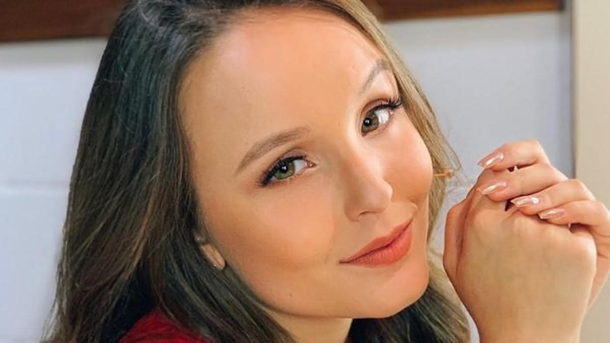 Ela cresceu! Veja 5 vezes que Larissa Manoela apareceu mais sexy do que  nunca