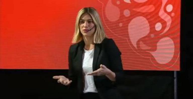 Giovanna Ewbank em palestra  - Reprodução/Youtube